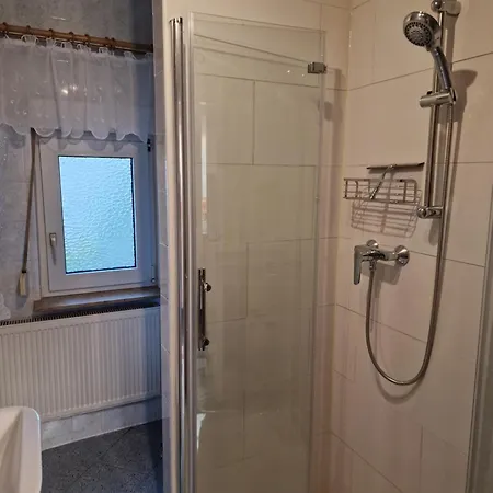 Schuetz Daire *
